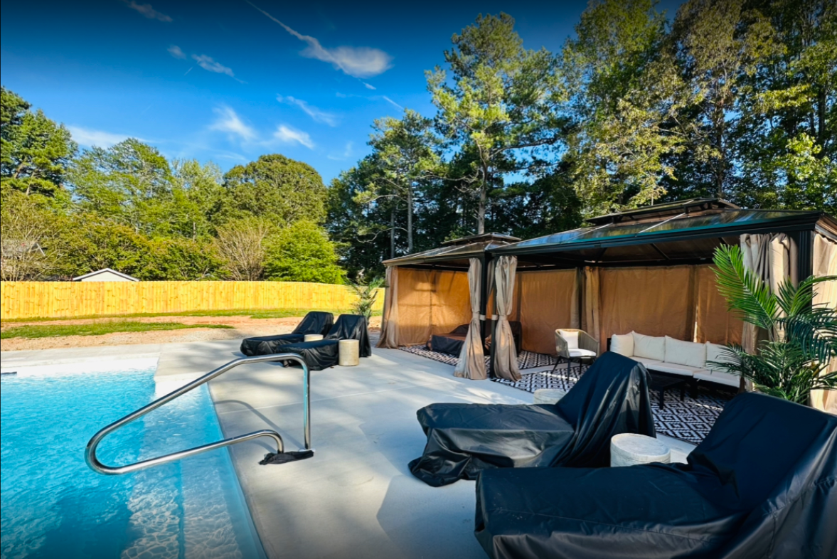 Fiberglass Pool